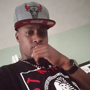 Meet your Posher, Isaac