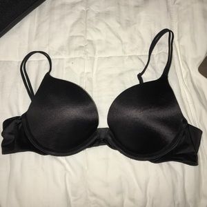 Victoria's Secret "very sexy" push up bra