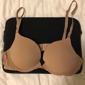 2 Victoria's Secret PINK "campus" push up bras