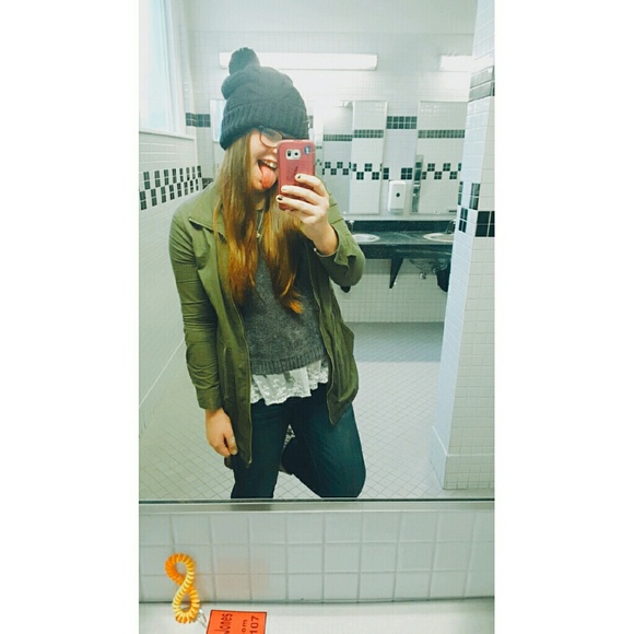 Meet your Posher, Kaitlynn