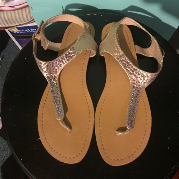 Express sandals