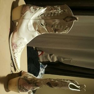 Italian leather snake skin boots woman