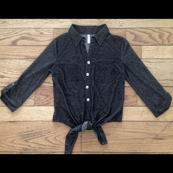 Medium Bella D shiny gray top - Picture 2 of 3