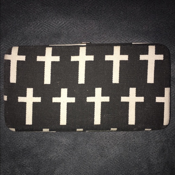 Black and White Cross Pattern Wallet