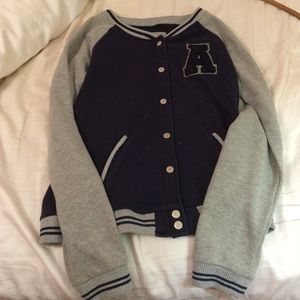 Size 1XL women's Forever 21 jacket.