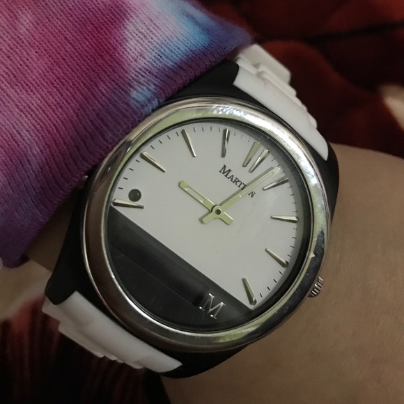 Martian Notifier Watch - Picture 3 of 4