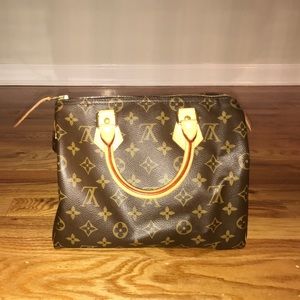 Authentic Louis Vuitton Speedy 25 handbag!