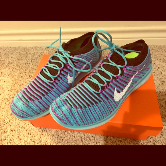 Women's Nike Free Run Flyknit