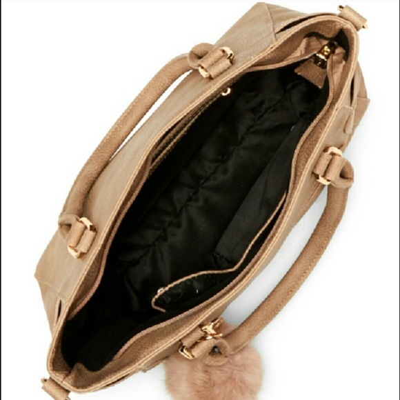 💠💞LAST ONE💞💠Black Pom Pom tote - Picture 3 of 3