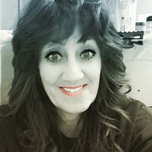 Meet your Posher, Pamela