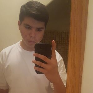 Meet your Posher, Carlos