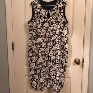 NWOT Ponte sheath dress