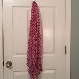 Maroon scarf with pom-poms