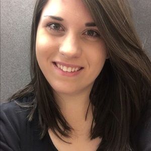 Meet your Posher, Leanne