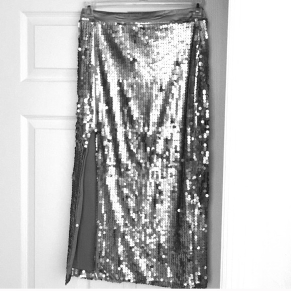 NASTY GAL MIDI SILVER SEQUIN SKIRT WITH SIDE SLIT!
