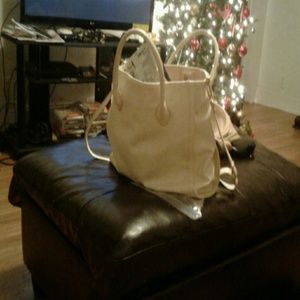 Meet your Posher, Elsy