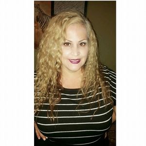 Meet your Posher, Lorena