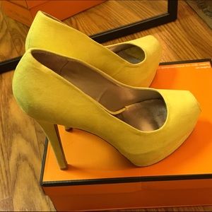 Peep toe yellow Heels