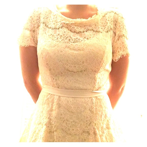 Medium Ark & CO Cream Lace Dress