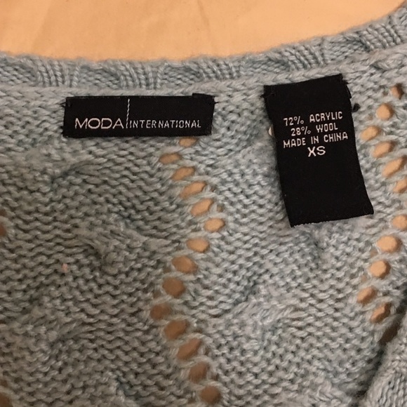 MODA International Cable Knit Sweater - Picture 3 of 3