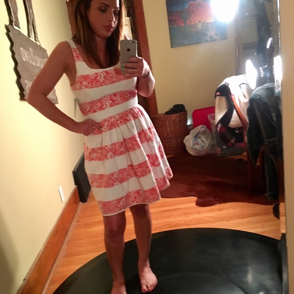 NWT A-Line Lace Dress - Picture 2 of 5