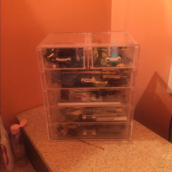Acrylic makeup organizer - Picture 3 of 3