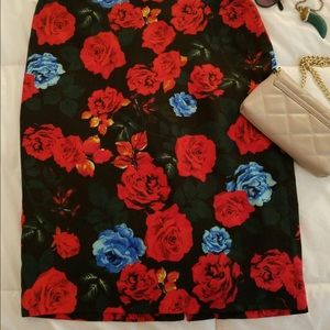 Vince Camuto red floral pencil skirt
