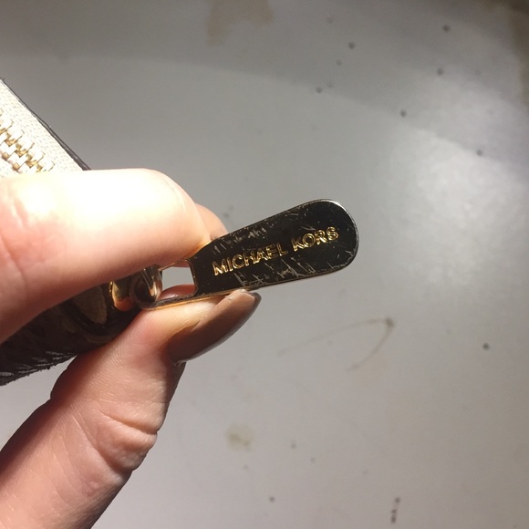 Michael kors wallet - Picture 3 of 4