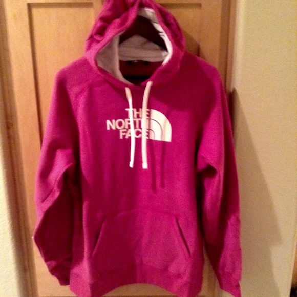 NEW The North Face Women's Hoodie-M