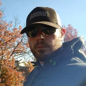 Meet your Posher, Dustin