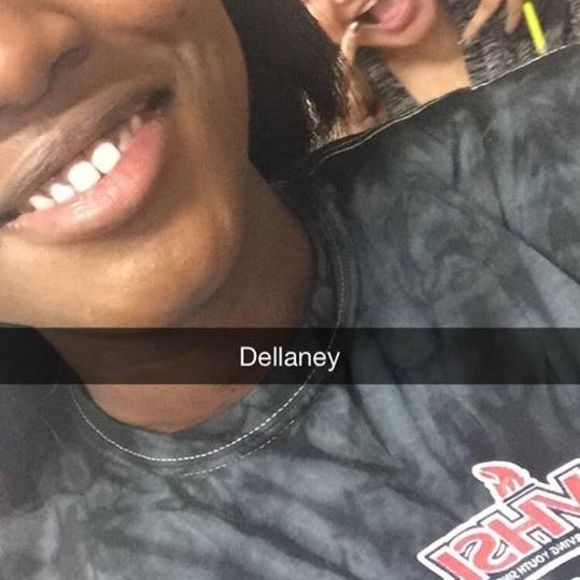 Meet your Posher, Stephanie - Picture 1 of 1