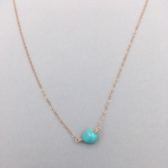 Gorgeous turquoise nugget dainty choker/necklace - Picture 3 of 4