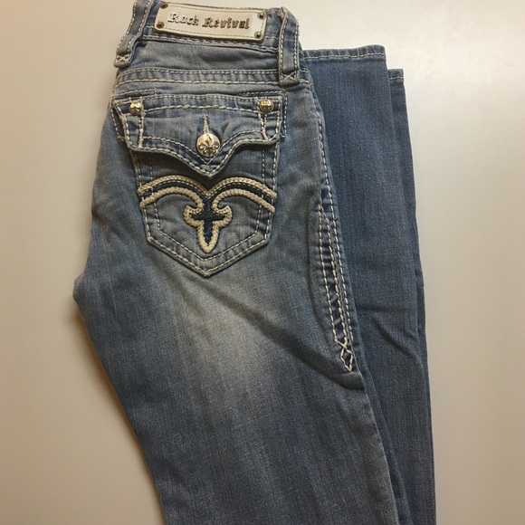 Rock revivals. Karl boot cut. 24. White stitching.