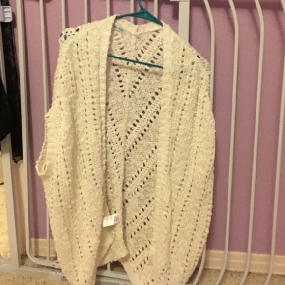 Sweater/poncho