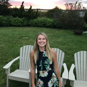 Meet your Posher, Elly