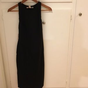 Never been worn black Forever21 dress. Size: small