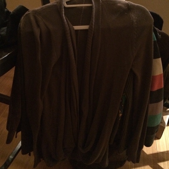 Perfect Vince draped cardigan.