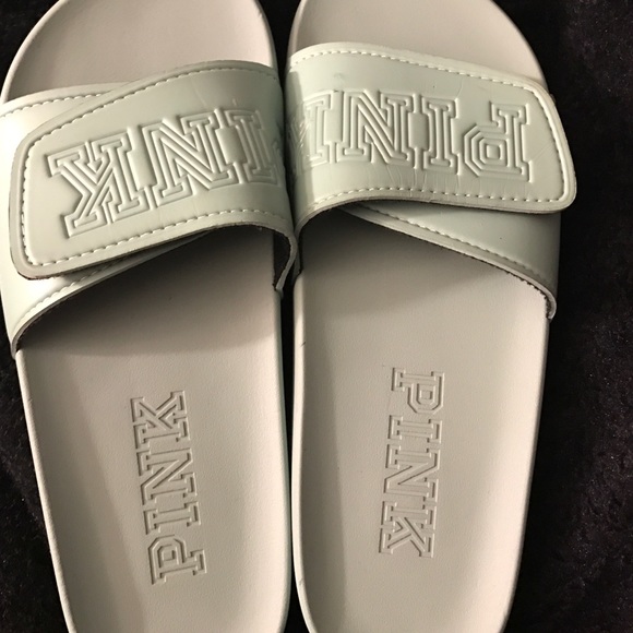 LIMITED TIME SALE 🚨VICTORIA SECRET PINK SLIDES