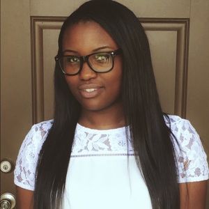 Meet your Posher, Deanna