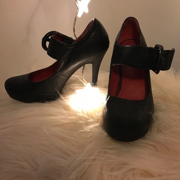 Sassy & Sexy 👠 Madeline Stuart Heels