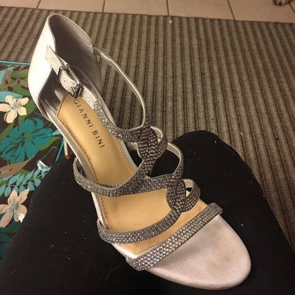 Gianni Bini Heels - Picture 4 of 4