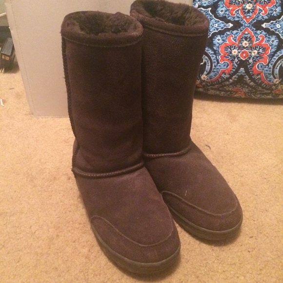 Brown Bearpaw Boots - Picture 1 of 4