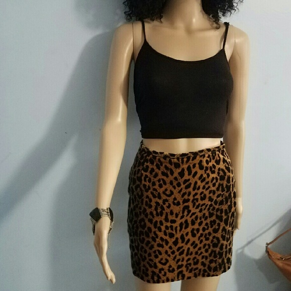 GORGEOUS LEOPARD PRINT SKIRT