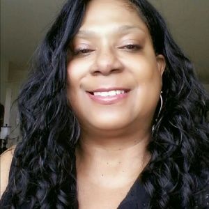 Meet your Posher, Deborah