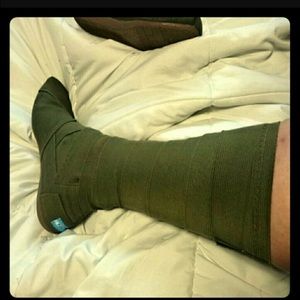 Toms wrap boots/ booties