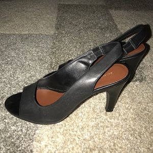 BR Banana Republic sling back peep toe heel sandal