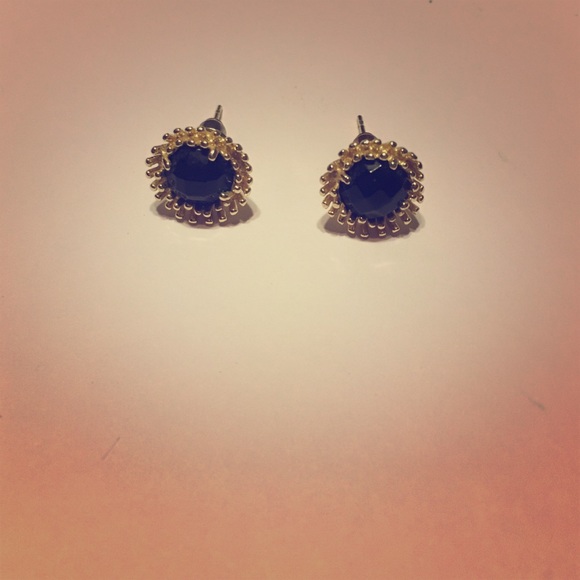 Black Kendra Scott Studs