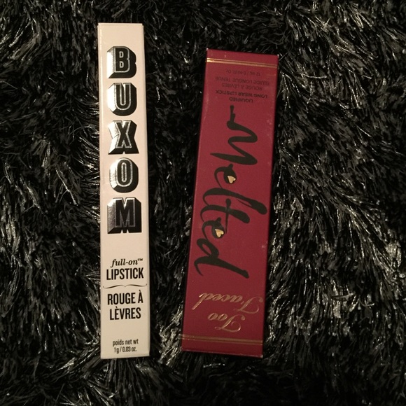 Too faced lipstick and buxom