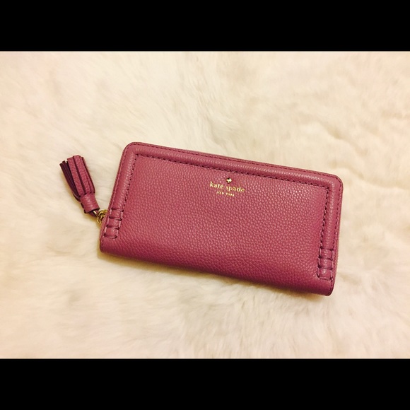 New Kate Spade Tassel wallet in Lilac pink
