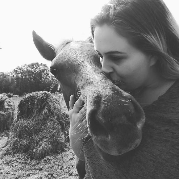 Meet your Posher, Skyler - Picture 1 of 1